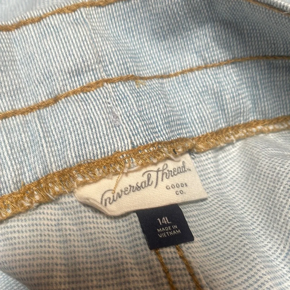 Universal Thread new universal